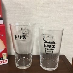 グラス2個とポーラーの画像