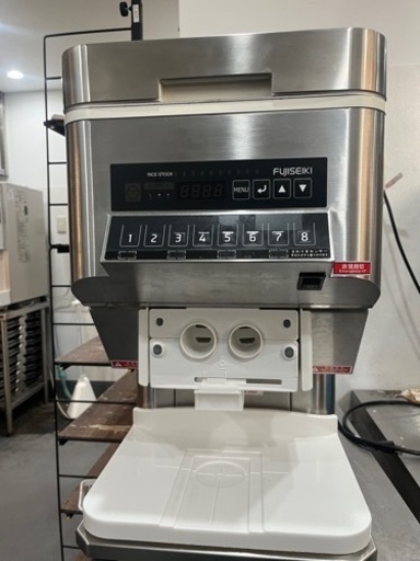 ご飯盛り付けロボット　飯盛達人3