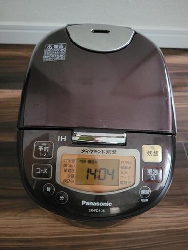 Panasonic 5.5合炊き 炊飯器【2018年製】