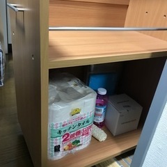 押入れ収納　キャスター付　ラックの画像