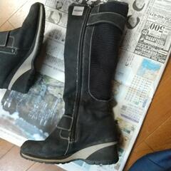 スケッチブックロングブーツなど3足の画像