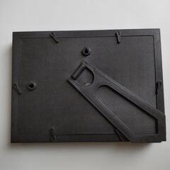 写真や手作り品を入れて、立てたり飾ったりするものの画像
