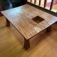 木のテーブル　レトロ　値下げしました！　受付中です！の画像