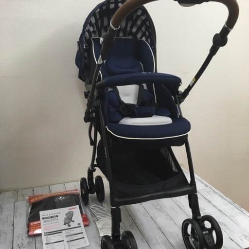 美品　アップリカ ラクーナビッテクッション 2020年モデル アカチャンホンポ限定モデル ※マルチレインカバープラス、フロントガードカバー付