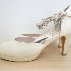 【No.45】新品 LD prime  ビジューストラップ付パンプス ベージュ Lサイズの画像