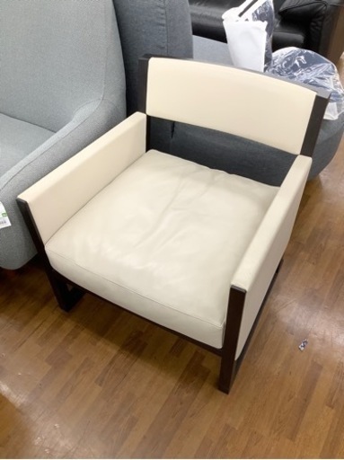 B&B 1人掛けソファー　レザー　ホワイト×ブラウン