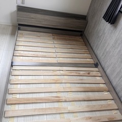 お値下げしました‼️ダブルローベッド すのこタイプ コンセント付き