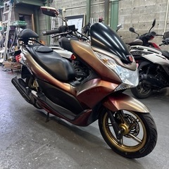【セール値下中‼️】PCX28後期✨アイアンマンカラー✨バックレ...