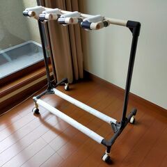 至急【お譲りします。】4連ギタースタンド