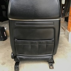 【決まりました】ローレル？ C130？運転席・助手席シートの画像