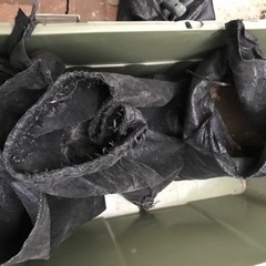 残土　庭土　土嚢袋　土嚢袋の半分程度×4袋の画像