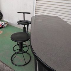 カウンターテーブル(カウンター椅子付き)の画像