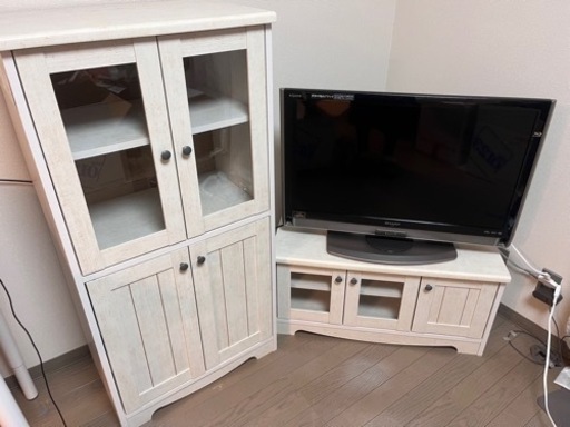 ニトリ　フレンチカントリー風　キャビネット&ローボード