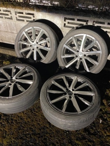 クレンツェ メッキホイール19インチ(お話中)