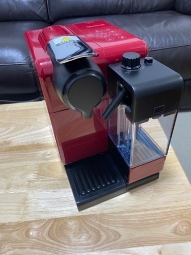 ネスプレッソ　ラティシマタッチF511（レッド）
