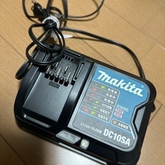 マキタ コードレス掃除機の画像