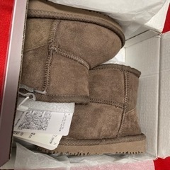 未使用　ベビーブーツ petitmainプティマイン