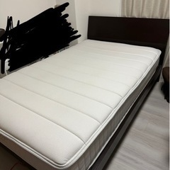 【値下げ交渉可】ニトリセミダブルベッド　ベッドフレーム＋マットレスの画像