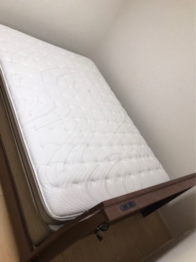 ? 大阪市内配達設置無料 ?超綺麗　ダブルベッドマットレスセット??