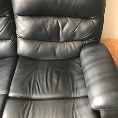 ニトリ　電動リクライニングソファ ２人掛け　黒　ブラック　の画像