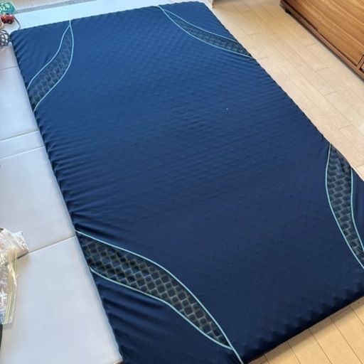 西川エアー　西川iar 01　ハード　セミダブルベッドマットレス