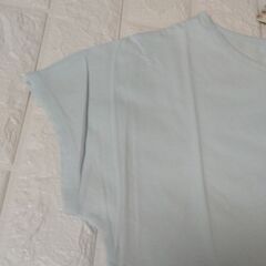 【タグ付き】未使用　ユニクロ　ポールアンドジョー　コラボ　Tシャツ2枚　Sサイズ　160サイズ　コラボ缶付きの画像