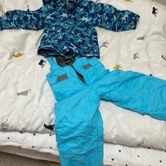 キッズ　スキー、スノボーウェア