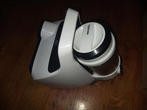 2020年製　TOSHIBA　東芝クリーナー　 VC-CF20A (W)\n\n