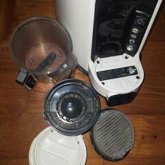 2020年製　TOSHIBA　東芝クリーナー　 VC-CF20A (W)

の画像