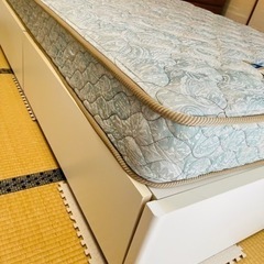 ☆差し上げます☆ シングルベッド　宮、引き出し付きの画像