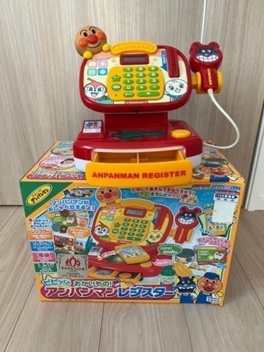 アンパンマンのおもちゃなどなど。