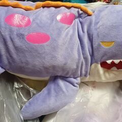 さめのぬいぐるみ