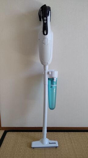 マキタ　充電式スティック掃除機　CL182FD