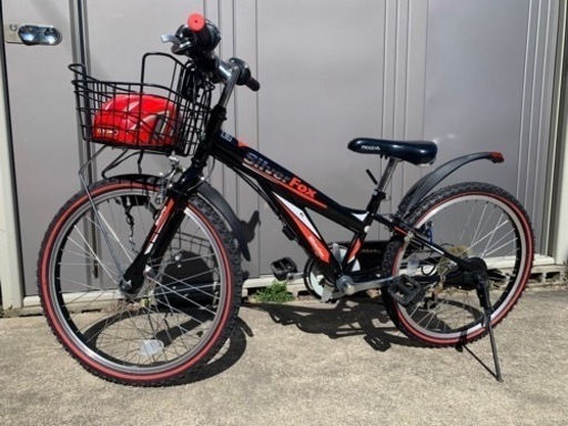 子供用自転車　22インチ　美品　カギ・スタンド付き