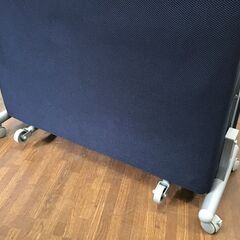 23Y114 ジ 折り畳みベッド シングル ベッド キャスター付き 札幌発 中古の画像