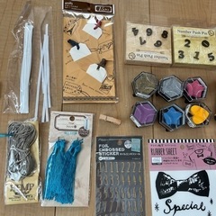 ラッピンググッズやシール、スタンプなどセットの画像