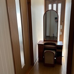 鏡台２点セット　引っ越しにつき、差し上げます❣️