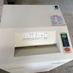 イトーキ　業務用シュレッダー　SGN-2031PN『中古色褪せあり』2008年式