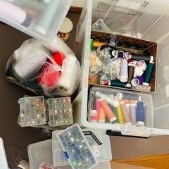 糸　ボビン等多数