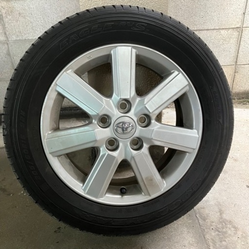 トヨタ　ヴォクシー　ホイール