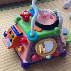 赤ちゃん　おもちゃ　ファンドラム きまりましたの画像