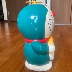 ドラえもん目覚まし時計の画像