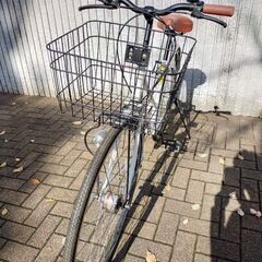 **取引予定者確定済 - 27インチシティサイクル  Lupinus(ルピナス) ホワイト LEDオートライト シマノ製外装6段ギア付き 鍵・ワイヤーカゴ搭載の画像