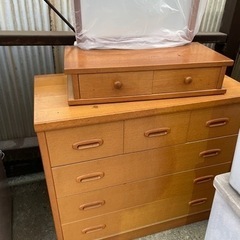 まだ使える家具、差し上げます。
