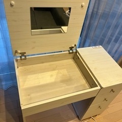 ドレッサーの画像