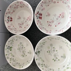 ディズニー食器セットの画像