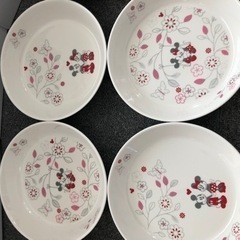 ディズニー食器セットの画像