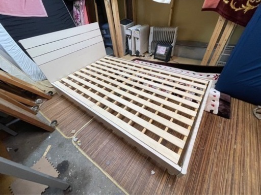 リサイクルサービス八光】ニトリ ホワイト木目 セミダブルベッド