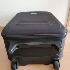 キャリーケース　スーツケース　黒の画像
