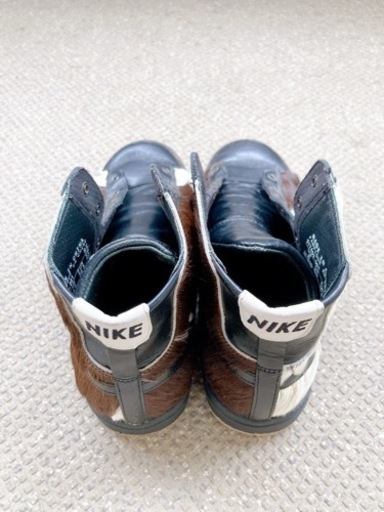 NIKE スニーカー　限定品